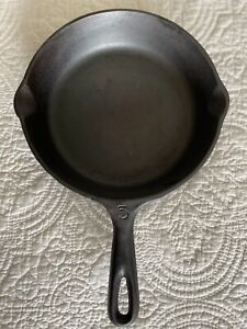 Vollrath #5 Skillet Vintage Cast Iron Restored Smooth Flat Cooking Surface