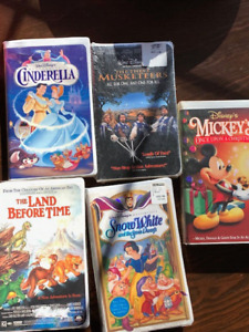 Lot of 5 Disney VHS Tapes - Family movies! Cinderella, Snow White, more