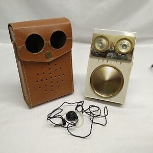 Vintage Zenith Royal 500 Long Distance AM Transistor Radio Case Earpiece -Works