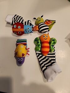 Baby Foot Finder & Wrist Rattle Sensory Learning Toys for 0-6 Newborn Socks Toys