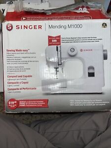 New ListingSinger M1000 Sewing Machine White 32 Stitch Applications