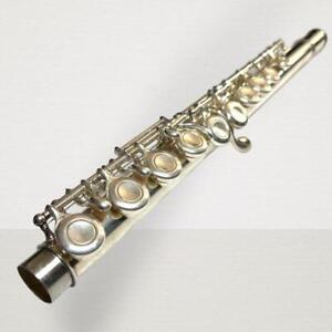 New ListingYamaha Flute YFL-211SII  with Case