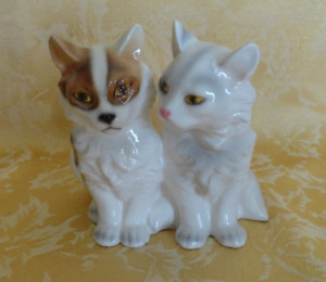 RARE Keramos Wien Knight Ceramics Two Cats Together Figurine Austria Signed 1683