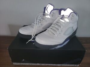 Size 11 - Jordan 5 Retro  white/dark concord/black