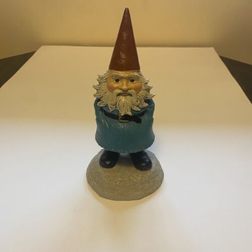 Travelocity Roaming Gnome 2005 Resin Statue, 8 3/4 Inches Tall, Cute!