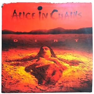 Alice In Chains – Dirt (G+/VG+) 2009 Music On Vinyl MOVLP037 180 Gram