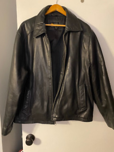 Mens leather motorcycle jacket / zippered / black / size XXL