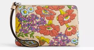 🌺Coach Corner Zip Wristlet - Ivory Multi Floral Print Smooth Leather -NWT CR946