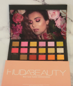 Huda Beauty Rose Gold Remastered Eyeshadow Palette New in Box