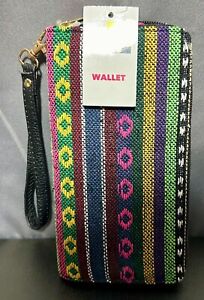NEW WITH TAGS -Women's Fashion Multi-function Wristlet Wallet Aztec Print