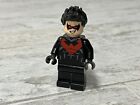 LEGO Nightwing Minifigure Red Eye Holes Chest Symbol sh085 Super Heroes 76011