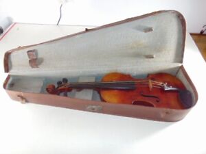 Very Attractive Vintage Old Violin 4/4  Nice Looking dv98