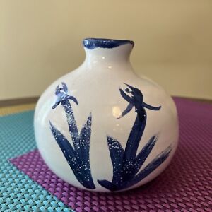 New ListingStudio Art Pottery Vase Signed Blue White Iris Flower 4.5” N S