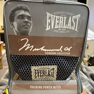 Everlast Muhammad Ali Signature Collection Training Punch Mitts-Excellent