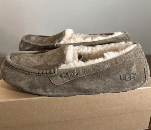 UGG ANSLEY 3312 SPRUCE WOMAN’S SIZE 7 US. SLIPPERS/ BRAND NEW (100% AUTHENTIC)