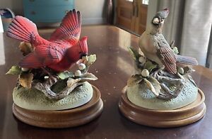Pair Of Male and Female Cardinal Bird Figurines Andrea By Sadek With Andrea Base