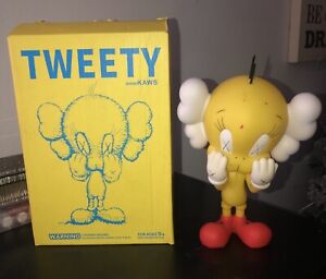 MAND KAWS Tweety Vinyl Figure Yellow Tweety Bird toy COMPANION