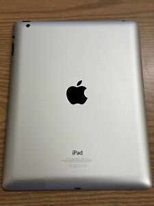 Apple. iPad 4. MD510LL/A. A1458. Silver/Black. Dual Core WiFi 16GB. 9.7in Tablet