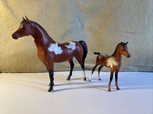 Breyer Horse Proud Arabian Mare And Foal