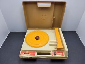 New ListingVintage 1978 Fisher Price Toys Record Player 825 (Powers On)