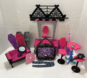 Monster High Doll House Replacement Accessories Furniture  Mixed Assorted Lot