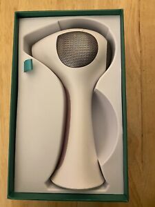 Tria Beauty Permanent Laser Hair Removal System LHR 4.0 FOR PARTS / PLEASE READ