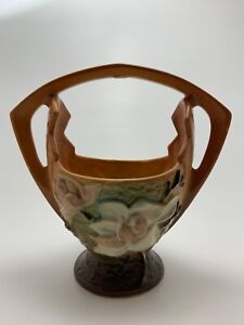 Roseville Magnolia Brown 1943 Mid Century Modern Pottery Ceramic Basket 383-7