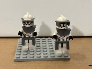 LEGO STAR WARS **SW0203 CLONE TROOPERS LOT OF 2  WITH ARMOR PHASE 1 USED** 7679