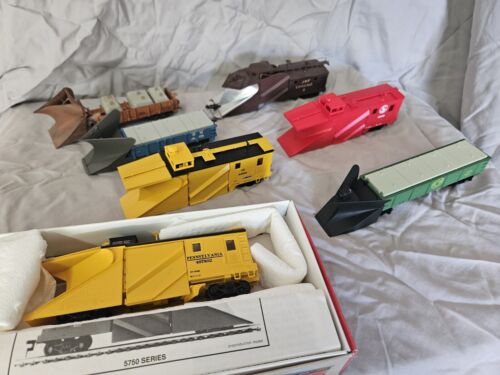 HO Scale Lot Of 7 Snowplows MOW