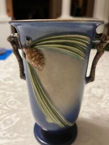 Vintage Roseville, Pinecone Patterned Vase #907-7, 7 1/2