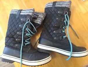 Tote's women's snow boots size 8