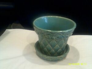 New ListingVtg. McCoy Flower Pot with attached saucer-Quilted Diamond Pattern-Green
