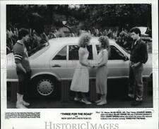1987 Press Photo Charlie Sheen and costar in a scene from 