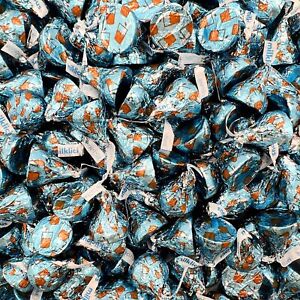 HERSHEY'S KISSES Milklicious Milk Chocolate Candy, 2 Lbs (Over 190 Count)