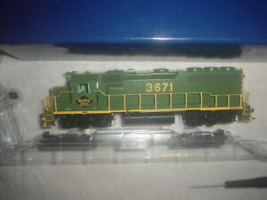HO SCALE, ATHEARN, GP40-2, RDG, #3671, NEW, DCC READY