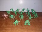 Jakks Pacific S.L.U.G. SLUG ZOMBIES Lot 17 Pieces Green & Flesh Mini Figures