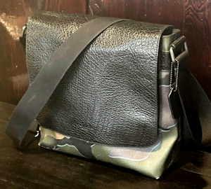 Authentic Coach Men's Messenger Bag Camouflage PVC Leather Camo/Black F31559