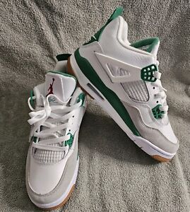 Size 8 - Jordan 4 Retro SP x Nike SB Mid Pine Green