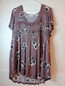Maurice's Brown w/ White Flowers Babydoll Style Top. Size 2 (Large) Short Sleeve