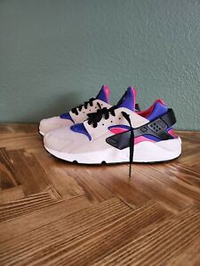 Nike Air Huarache Mens Size 11 Beige Athletic Shoes Sneakers 318429-056