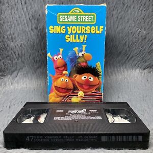 Sesame Street Sing Yourself Silly VHS 1990 CTW Sony Wonder Ernie Rubber Duckie