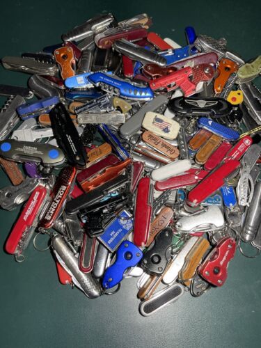 TSA Confiscated Pocket Knives/ Multitools Lot (random Lot Of 5)