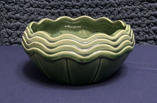 New ListingMccoy Pottery Green Wavy Pattern Round Planter Bowl Vintage