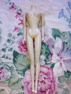 New ListingVintage 1959 #3 Barbie doll body only Missing Neck Knob