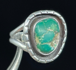 Vintage Old Pawn Navajo Natural Turquoise Sterling Silver Ring Size 3 Chip-READ