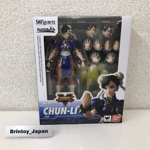 S.H.Figuarts Chun-Li Street Fighter V Japan BANDAI  Action Figure Japan BANDAI