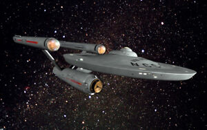 Polar Lights Star Trek USS Enterprise NCC-1701 TV Quality 1:350 Light/Audio Kit