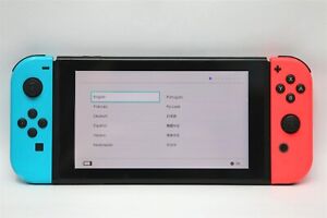Nintendo Switch Console - HAC-001 - FOR PARTS OR REPAIR - 04/25