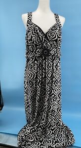 En focus Maxi Dress Women’s Size 16 Black White Boho Floral Beaded Decor EUC