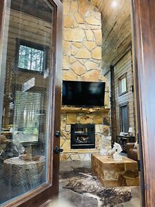 New Luxury 3000 sq. ft. Log Cabin Vacation Rental in Broken Bow, Oklahoma